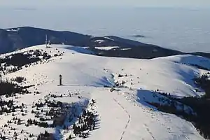 Über dem Hochnebel: Der Feldberg mit Seebuck im Dezember 2011