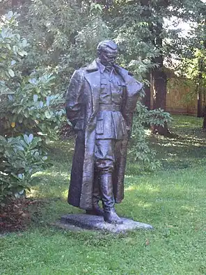 Statue Titos im Garten des „Blumenhauses“ des jugoslawischen Museums.
