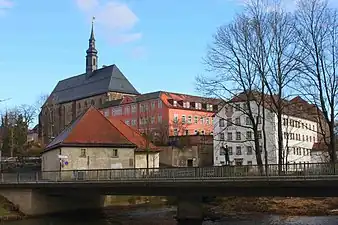 Blick vom Weißen Main auf die Stiftskirche