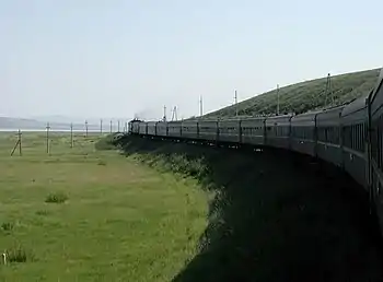 Die Transsibirische Eisenbahn in der Steppe, Baikal-See