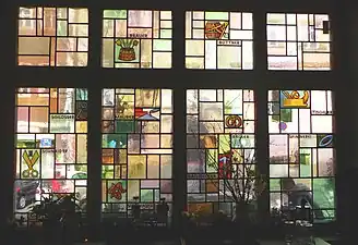 Fenster mit Zunftzeichen in der Zunftstube